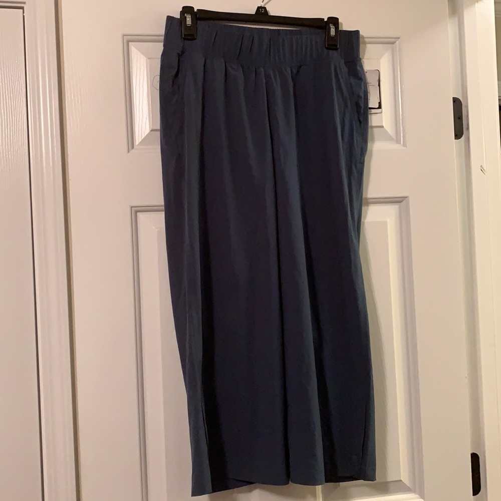 Champion Workout Capri Pants